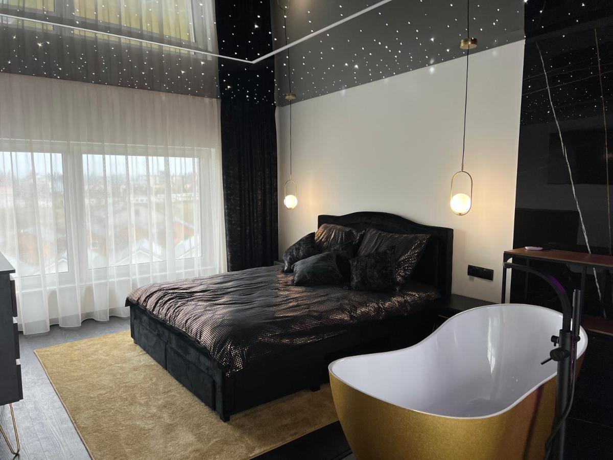Apartament Premium Ze Zlota Wanna W Sypialni Widok Na Morze Dyskretny Taras Z Lozkiem - Baltyckie Sarbinowo 18 Εξωτερικό φωτογραφία