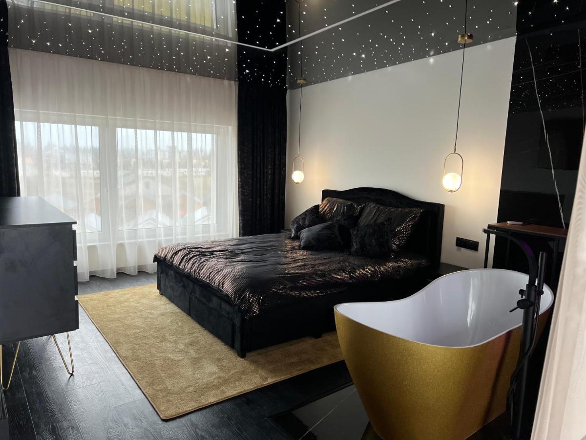 Apartament Premium Ze Zlota Wanna W Sypialni Widok Na Morze Dyskretny Taras Z Lozkiem - Baltyckie Sarbinowo 18 Εξωτερικό φωτογραφία